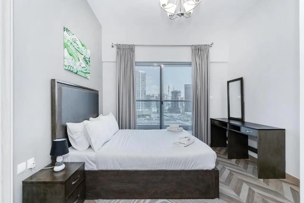 Family And Group Stay I Near Burj Khalifa Dubai Apartment
